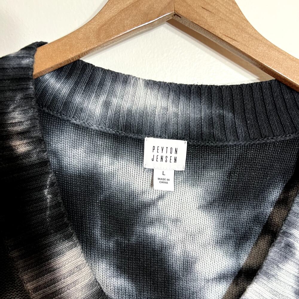 EVEREVE Tie Dye V Neck Sweater LAST CALL - Picture 2 of 4